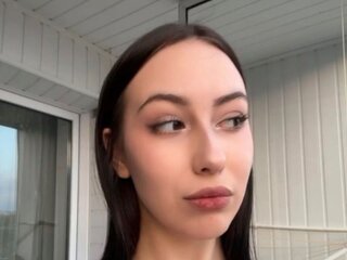 Adult live EllyMcdaniel