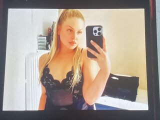 Online show JuliaHny