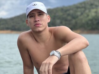Pussy online ThomasJone
